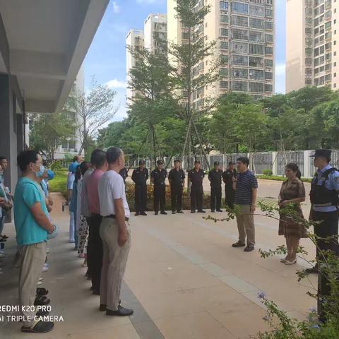 凤翔派出所走进海口市第四人民医院开展反恐应急演练