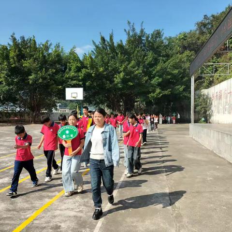 小小运动家，活力满校园——浦北县小江街道和平小学秋季运动会