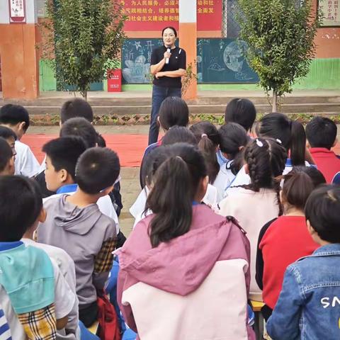 红庙乡中心小学“迎中秋，庆国庆”活动热烈展开，祝贺祖国生日快乐！