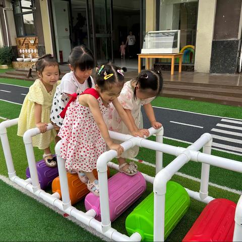 巧巧果雅苑幼儿园7月19日暑假班一日生活活动