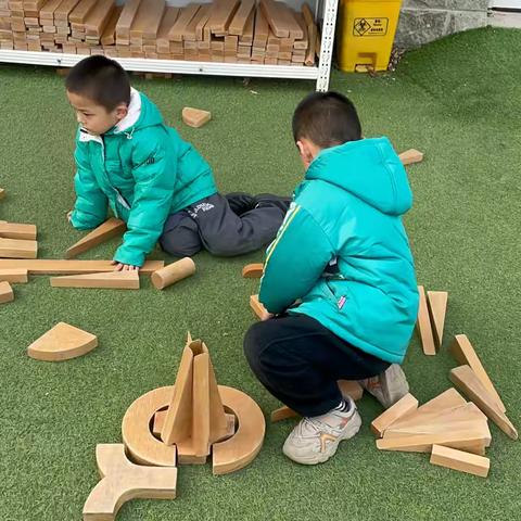 户外积木区观察记录