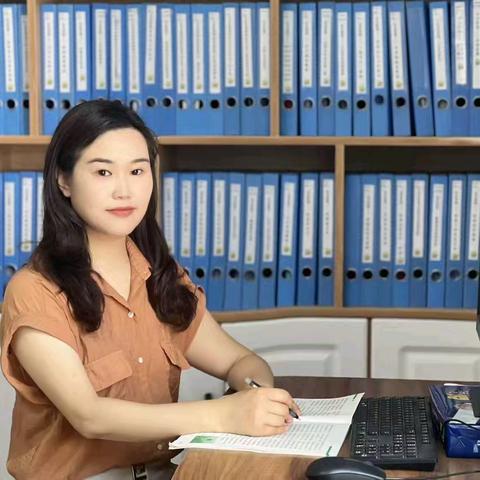 用爱与责任守护童真——泗水县实验幼儿园教师风采  李文文