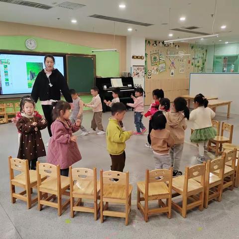 【雁塔学前】“业精于勤 教学相长”——雁塔区藤信幼儿园配班教师观摩课