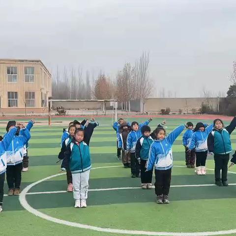 迎新岁，启新程。 ‍—谢滩小学元旦一二年级文艺汇演