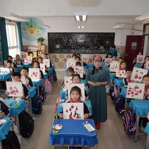 书画名家进校园   翰墨飘香润成长——陕西省书画名家在集贤镇金凤小学开展小学书画启蒙教育活动