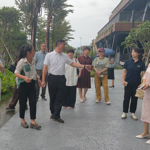 海口市财贸工会开展海口职工活动中心参观活动