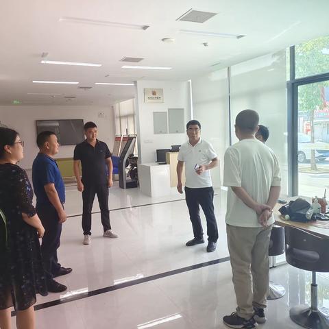 周至县民政局前来检查集贤社区养老服务中心建设情况