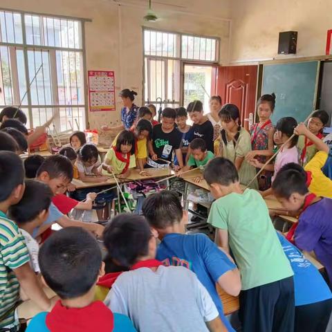 榄莫小学“学习二十大，争做好队员”六一活动