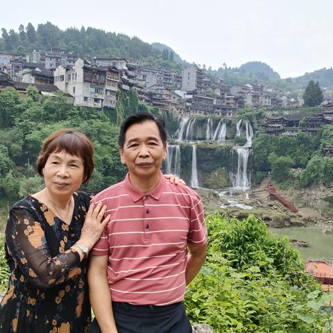 湘西游玩的第2，3，4站芙蓉镇，张家界国家森林公园，黄龙洞