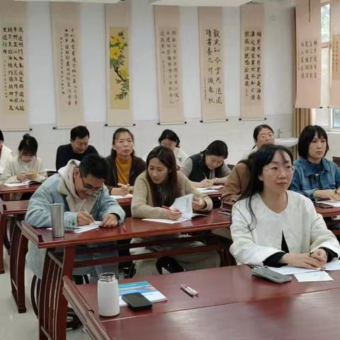 杏坛听雨，笔耕析绩：首师滨中初中语文组教研纪实 ——一场关于成绩的静心凝望与诗意远航