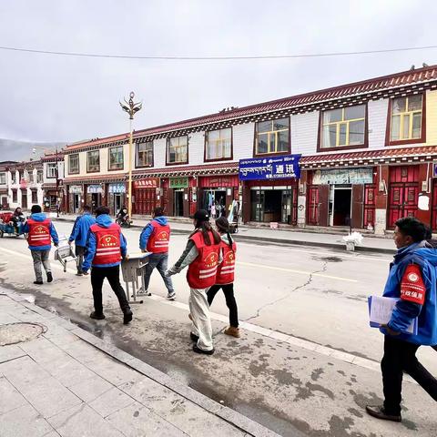 保障适龄儿童入学是我们应尽的责任，也是法律赋予适龄儿童的权利与义务