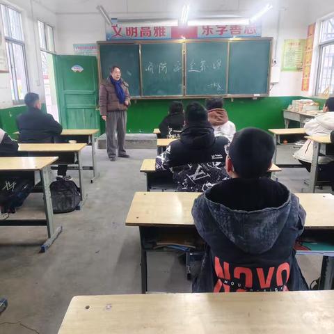 阮家小学开展观摩学习消防安全第一课