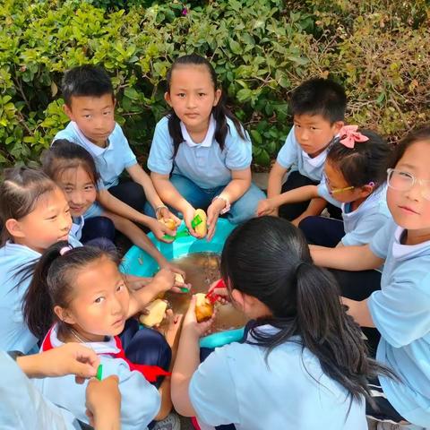 舞动🇨🇳童心梦，快乐向未来—马街镇刘家小学欢庆“六一”活动简讯