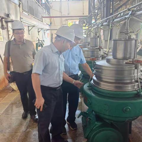蔡笃坤一行到金石橡胶加工分公司调研督导工作