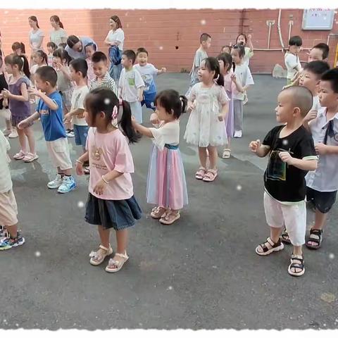 长兴城实验幼儿园（中一班）                     第三周活动日常🌸