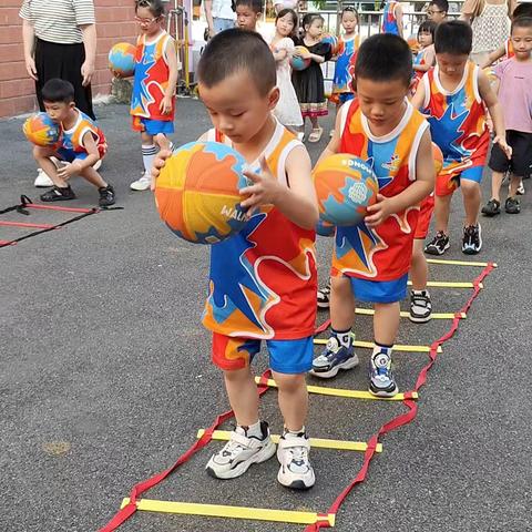 长兴城实验幼儿园（大一班）第二周活动日常