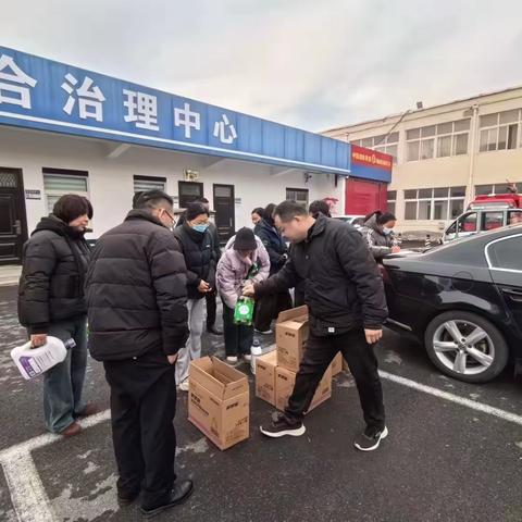 物资有序发放 保障落到实处——濮东环卫站