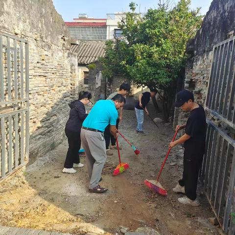 崖城村联合区卫健委开展周末卫生大扫除活动。