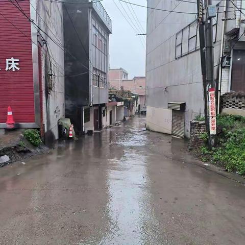 【高新兴隆】雨天巡查不停歇，防汛防涝保平安