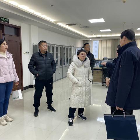 涉县人大法工委到县法院进行民商事审判工作调研