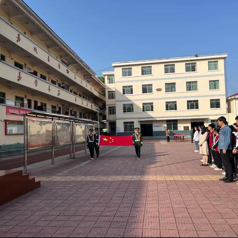 以梦为马，不负青春——顺峰中学优秀学生学习心得分享会