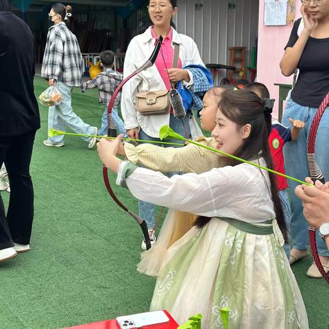 以爱之名，筑梦童心