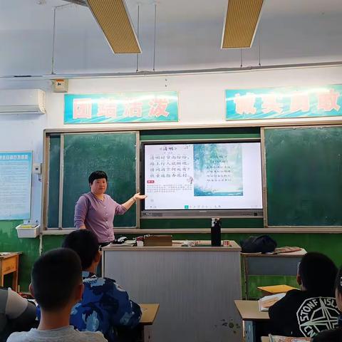 故城县衡德小学 “清明祭英烈 传承正当时”  主题活动