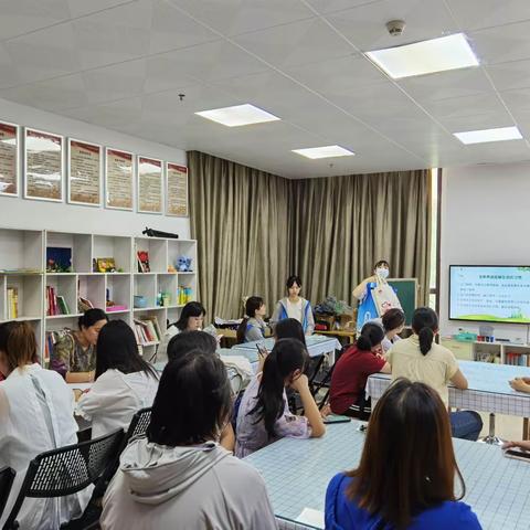 “绿色环保，巾帼同行”环保主题活动