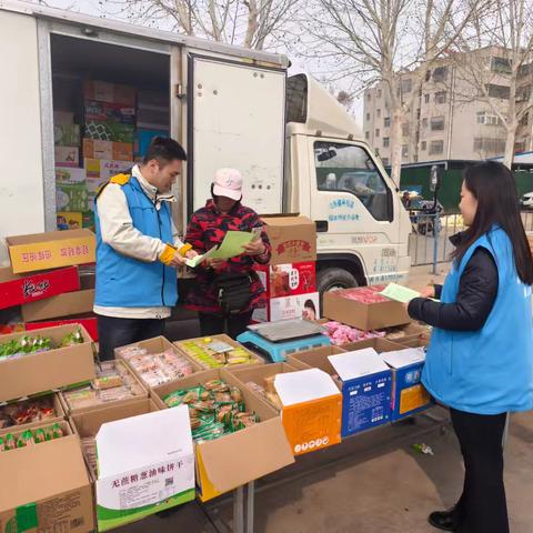 榆山街道文昌社区：维权春风行 共绘诚信景--开展“3·15”国际消费者权益日宣传活动