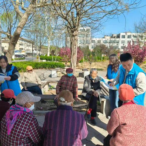 榆山街道文昌社区：禁种铲毒不放松 宣传踏查正当时