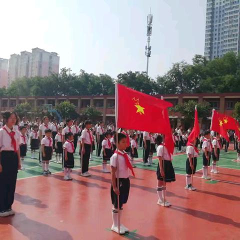 牢记党的教导 争做强国少年——丛台区丛台小学2025年一年级入队仪式