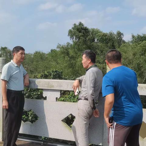 市委编办到演丰西河开展巡河工作