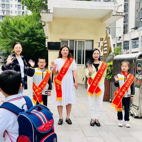 家校心连心，教育手牵手——空港新城小学303班家长督学工作日记