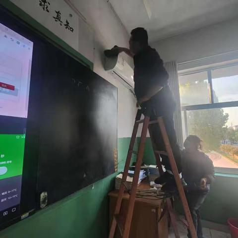 办有温度的教育——圣城街道北关小学家校携手共护花