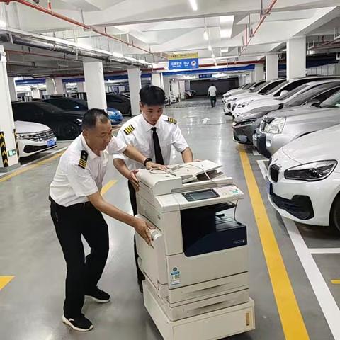 暖心服务 | 物业助力业主办公室搬迁，细节之处见真情！