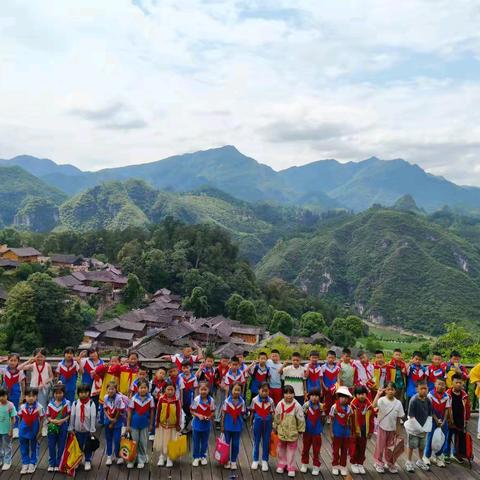 铜仁石阡本庄小学2025年6月10日2（2）班“文化润童心 非遗伴成长”研学实践活动