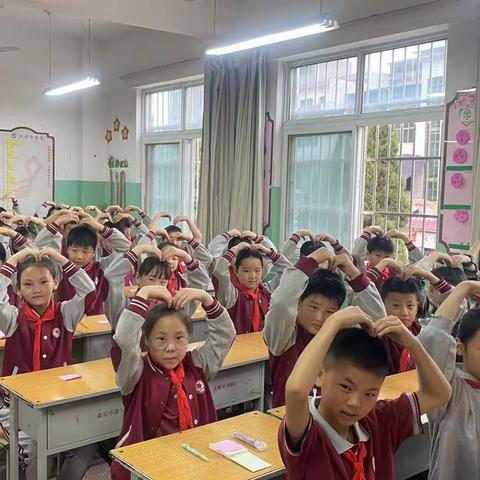 汝阳县实验小学525"我爱我"心理健康日活动掠影