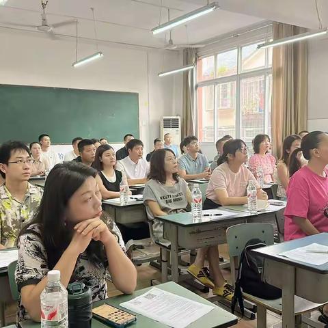 家校同心 璞石成玉——记泸高合江实验学校一年级家长会
