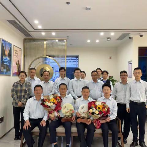 莫道桑榆晚，为霞尚满天—建行翁源支行为退休员工举办欢送会