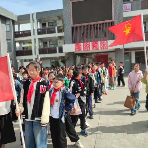 丰裕中心小学五（2)班春季研学之旅——南湖农场欢乐多