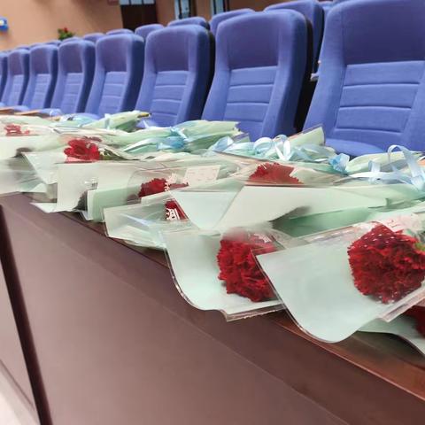 心在一起，爱满校园——文昌市文汇小学教师节活动纪实