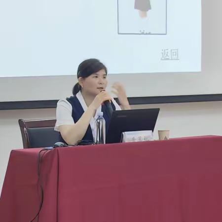 【春风化雨，润物无声】——小学班主任工作策略分享