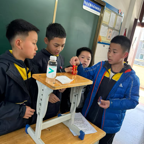 探索实验的奥秘—金师附小六(2)班”科技与梦想”成长主题系列活动