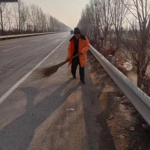 春节我在岗，道路更洁畅