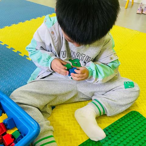 赵桓宇    传声筒