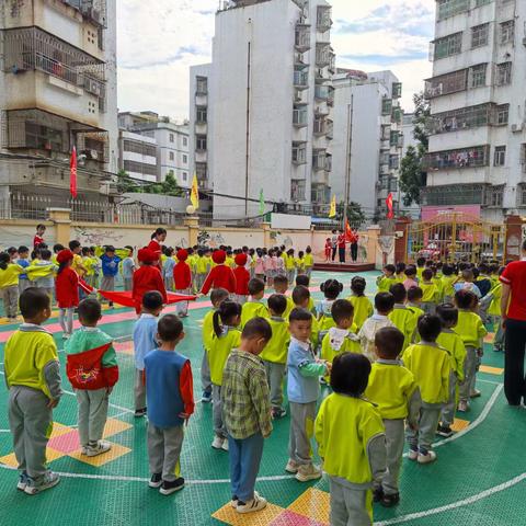 😘😘爱上幼儿园，快乐每一天🎉🎉     🌸🌸金辉幼儿园中二班