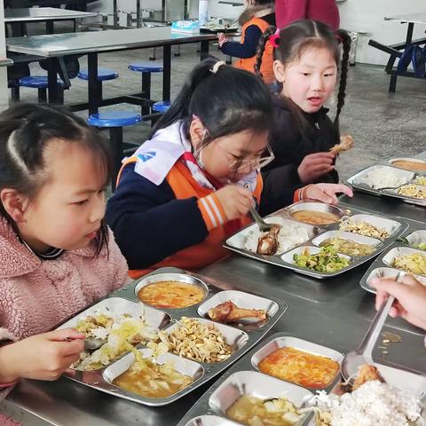 保证饮食安全，用心呵护成长