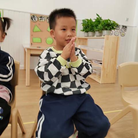 梅溪悦章幼儿园黄汐宸小朋友成长记录