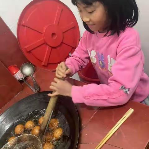 童趣食光：孩子们的家庭美食小课堂