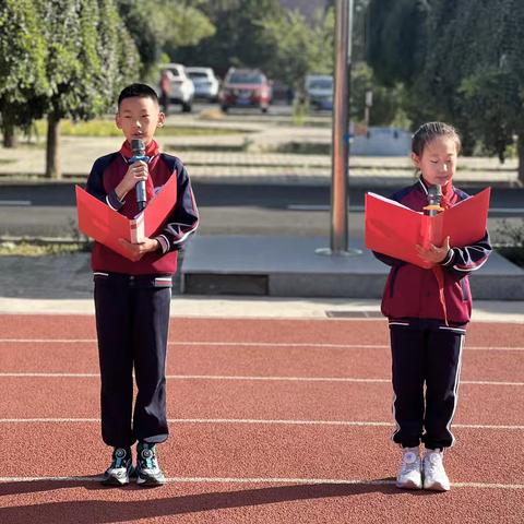 星火到少年 领巾更鲜艳